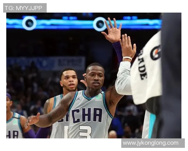 特里罗齐尔的篮球之路从新秀到明星球员的蜕变与成长历程